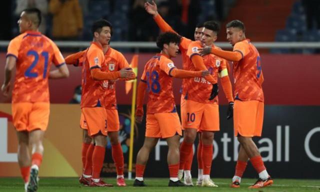 天下没有不散的宴席!莫伊塞斯主场告别战双响勤王