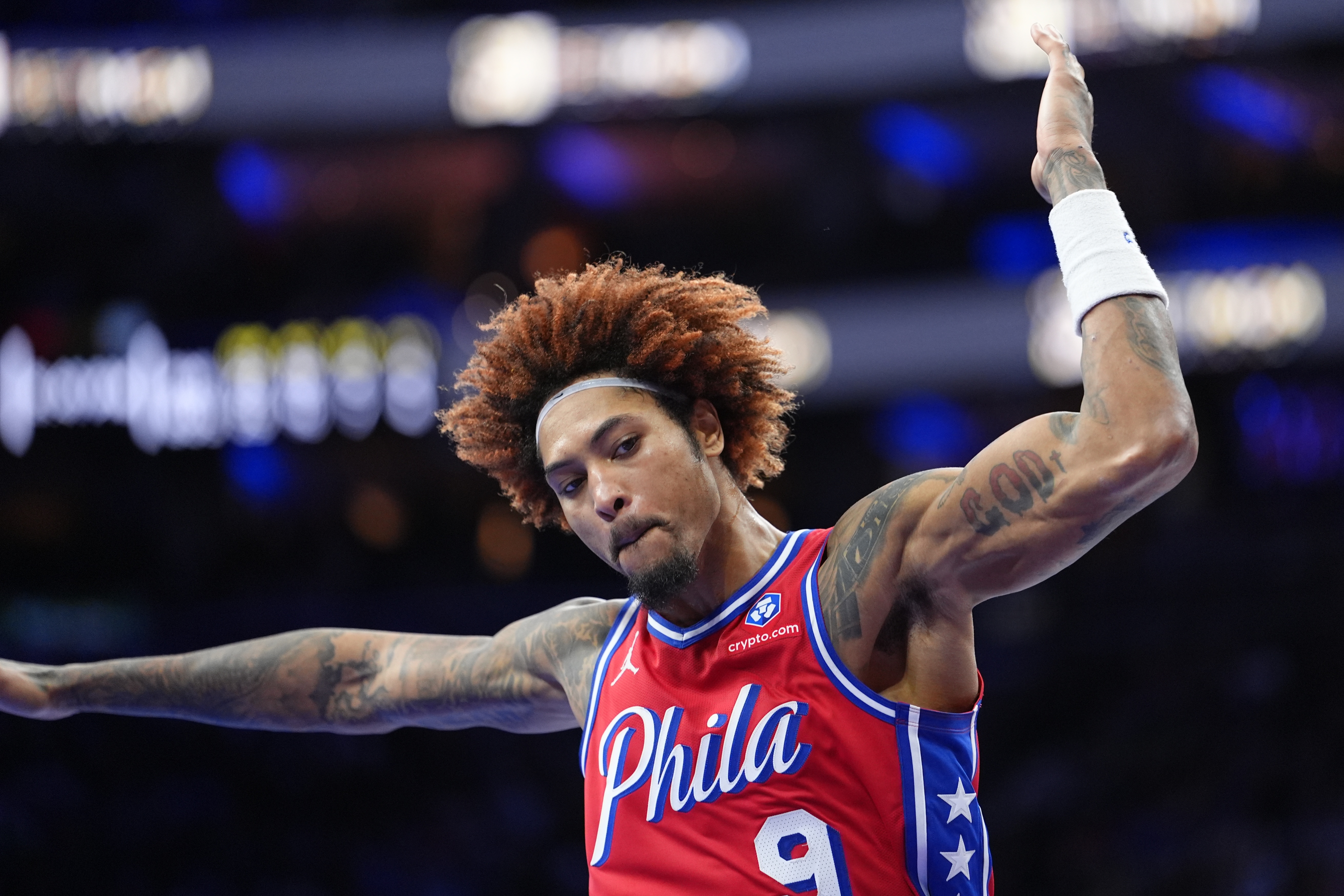 篮球比分-活力十足！乌布雷战旧主砍下21分4板 输球但正负值+13全场最高