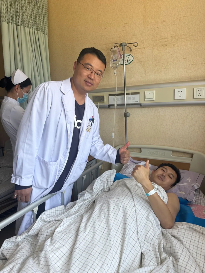 足球预测-病床远程带队！张晓楠骨折坚守，少年学子赛场传捷报|奎文区|护士|顾怀增|手术|舞蹈赛事_新浪体育_新浪新闻